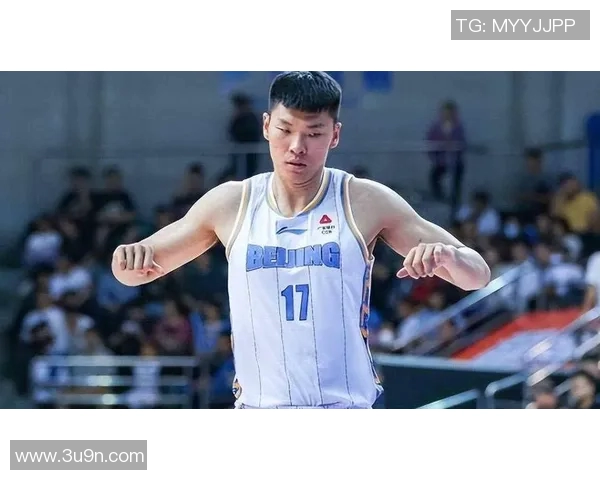 方硕在篮球赛场上的崛起与挑战探讨他的职业生涯与未来发展方向